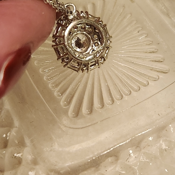 Bella Luce means Beautiful Light in Italian.. Vintage nspired necklace - Picture 5 of 8